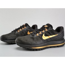 NIKE AIR ZOOM VOMERO 13 BLACK GOLD 922908-009