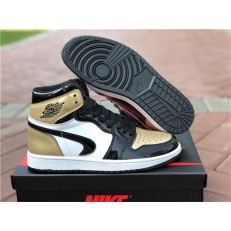 AIR JORDAN 1 RETRO HIGH GOLD TOE WRONG VERSION