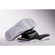 AIR JORDAN HYDRO 5 BLACK WHITE 820257-011