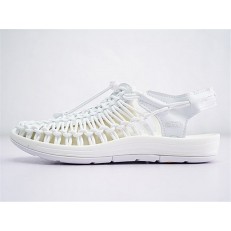 KEEN UNEEK FLAT-M TRIPLE WHITE 10130879