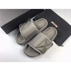 YEEZY SEASON 6 LIGHT GRAY GRAPHITE NYLON SLIPPER