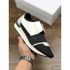 BALENCIAGA RACE RUNNER LOW-TOP SNEAKERS BLACK WHITE