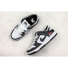 NIKE SB DUNK LOW DREAM TEAM PACK BLACK 854851-607
