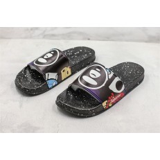 SUPREME SUPRIZE DESIGN SLIPPER 01