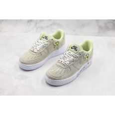 FROG SKATEBOARD X NIKE WMNS AIR FORCE 1 LOW LIGHT GREEN AH6158-100