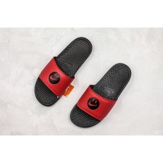 SIMLEY x NIKE BENASSI BLACK RED SLIPPER