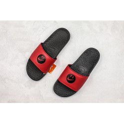 SIMLEY x NIKE BENASSI BLACK RED SLIPPER