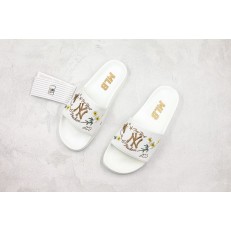 MLB New York Yankees Bee White Sandal