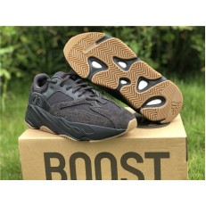 ADIDAS YEEZY BOOST 700 V2 UTILITY BLACK FV5304