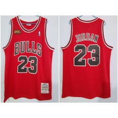 Chicago Bulls #23 Michael Jordan Red NBA Finals Patch 1997-98 Hardwood Classics Jersey