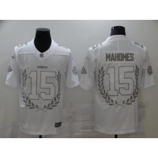 Kansas City Chiefs #15 Patrick Mahomes White Commemorative Edition Vapor Untouchable Limited Jersey