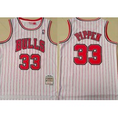 Chicago Bulls #33 Scottie Pippen White Red 1997-98 Hardwood Classics Jersey